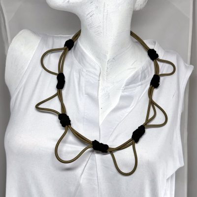 NEW! Ruffles Necklace - Image 3