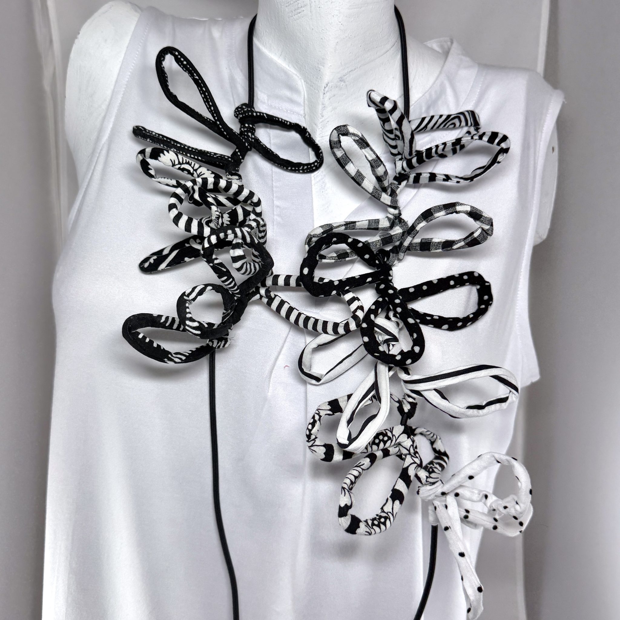 NEW! Fiddlehead Boa - Image 6