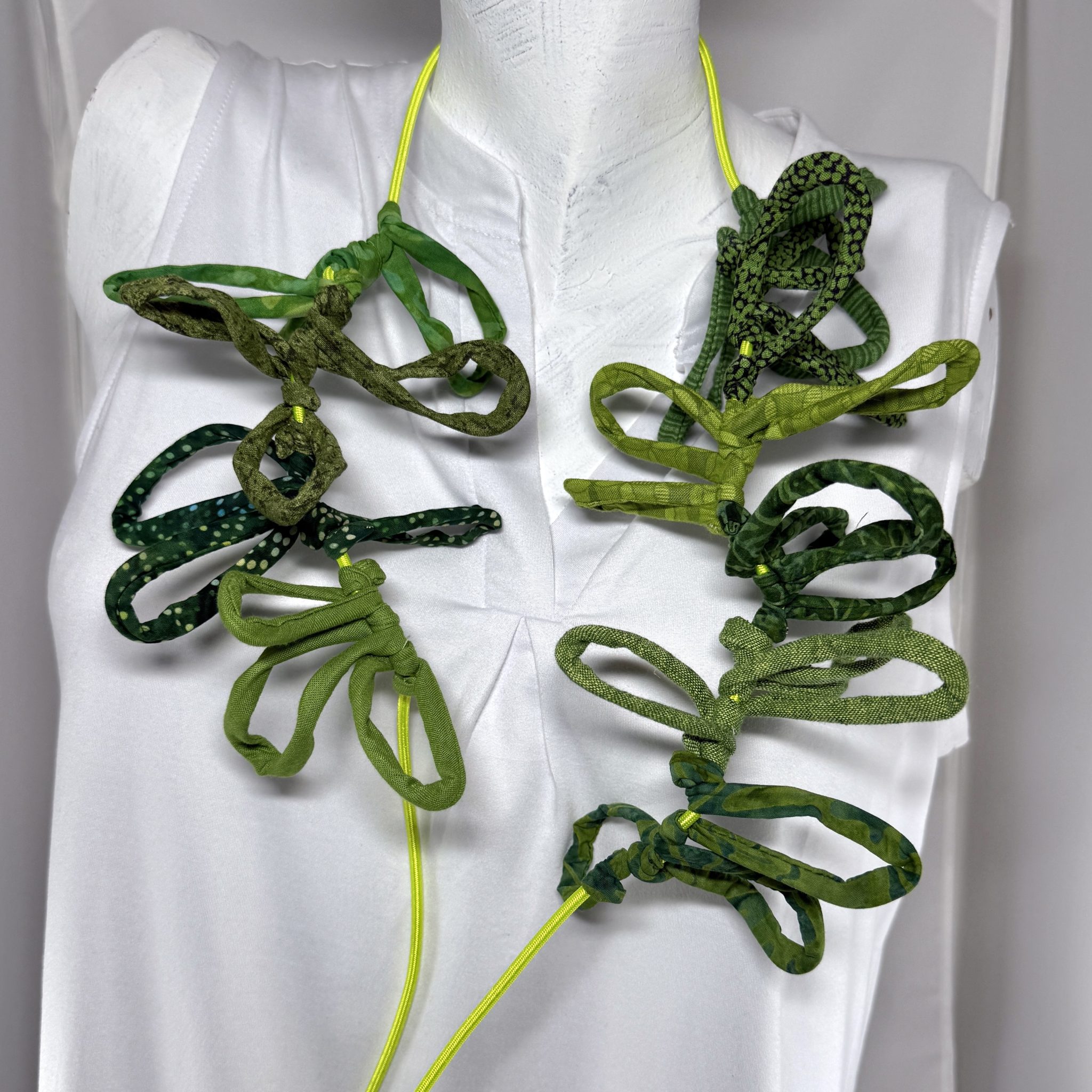 NEW! Fiddlehead Boa - Image 7